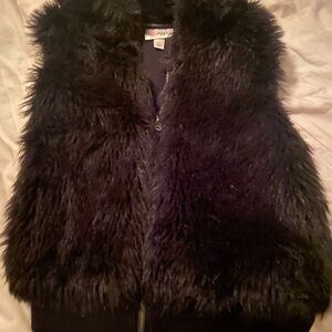 MOM N ME Kids black faux fur just like the one for women, used once